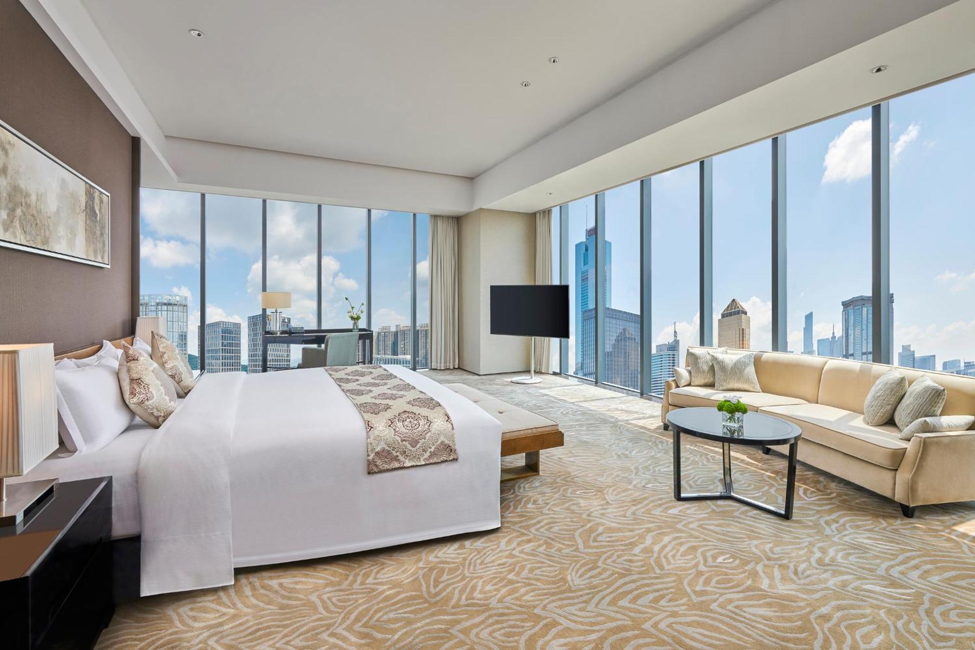 Hilton Guangzhou Tianhe - Free Shuttle Bus And Registration Counter Available During Canton Fair Period Eksteriør bilde A suite at the hotel