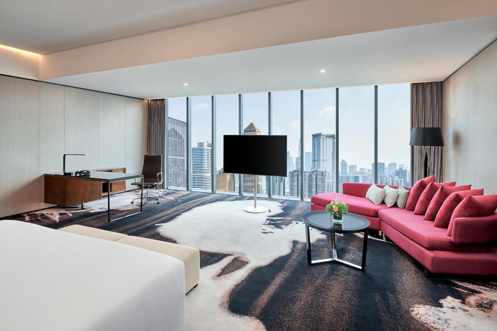 Hilton Guangzhou Tianhe - Free Shuttle Bus And Registration Counter Available During Canton Fair Period Eksteriør bilde A suite at the hotel