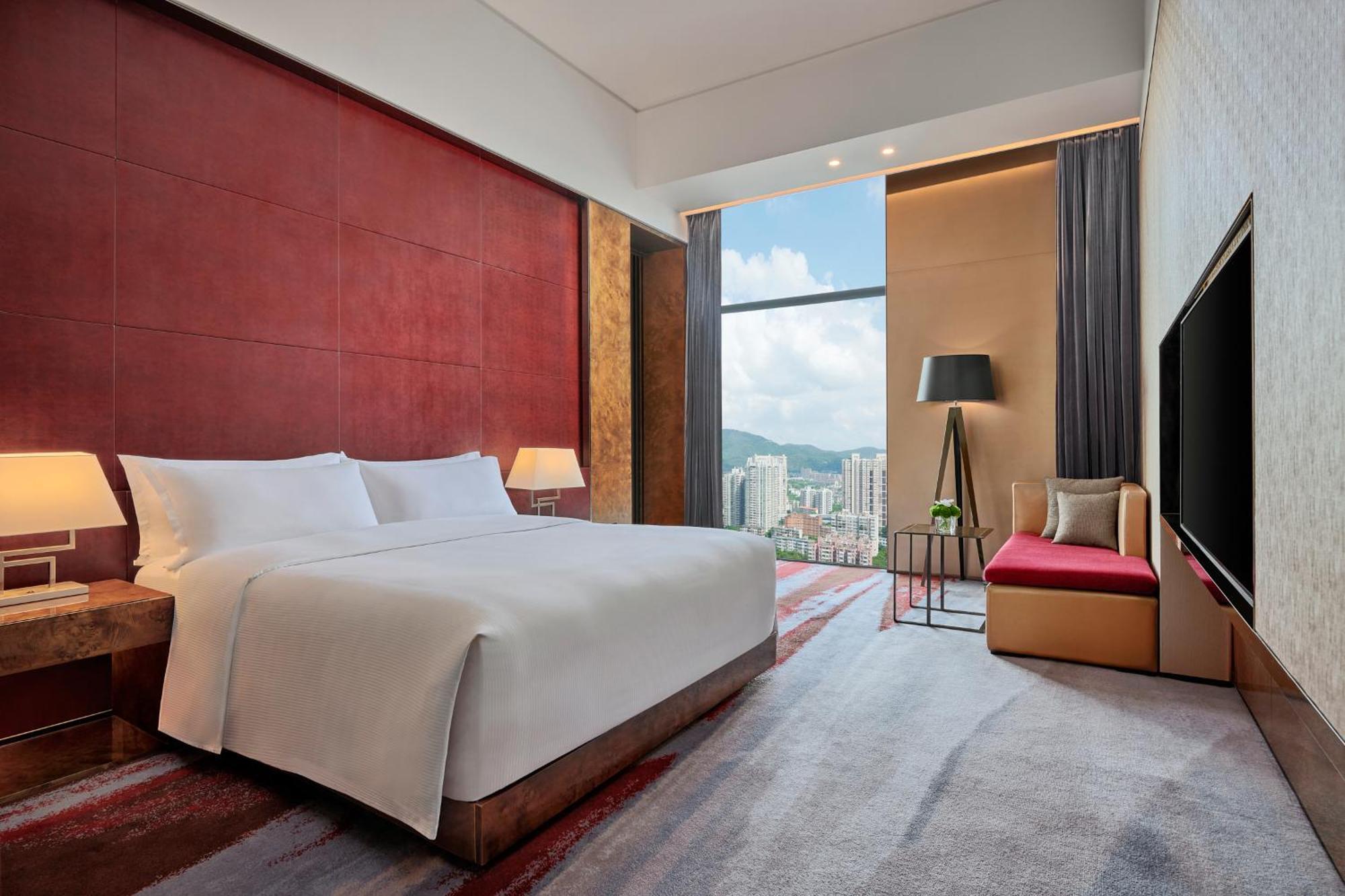 Hilton Guangzhou Tianhe - Free Shuttle Bus And Registration Counter Available During Canton Fair Period Eksteriør bilde Deluxe Room