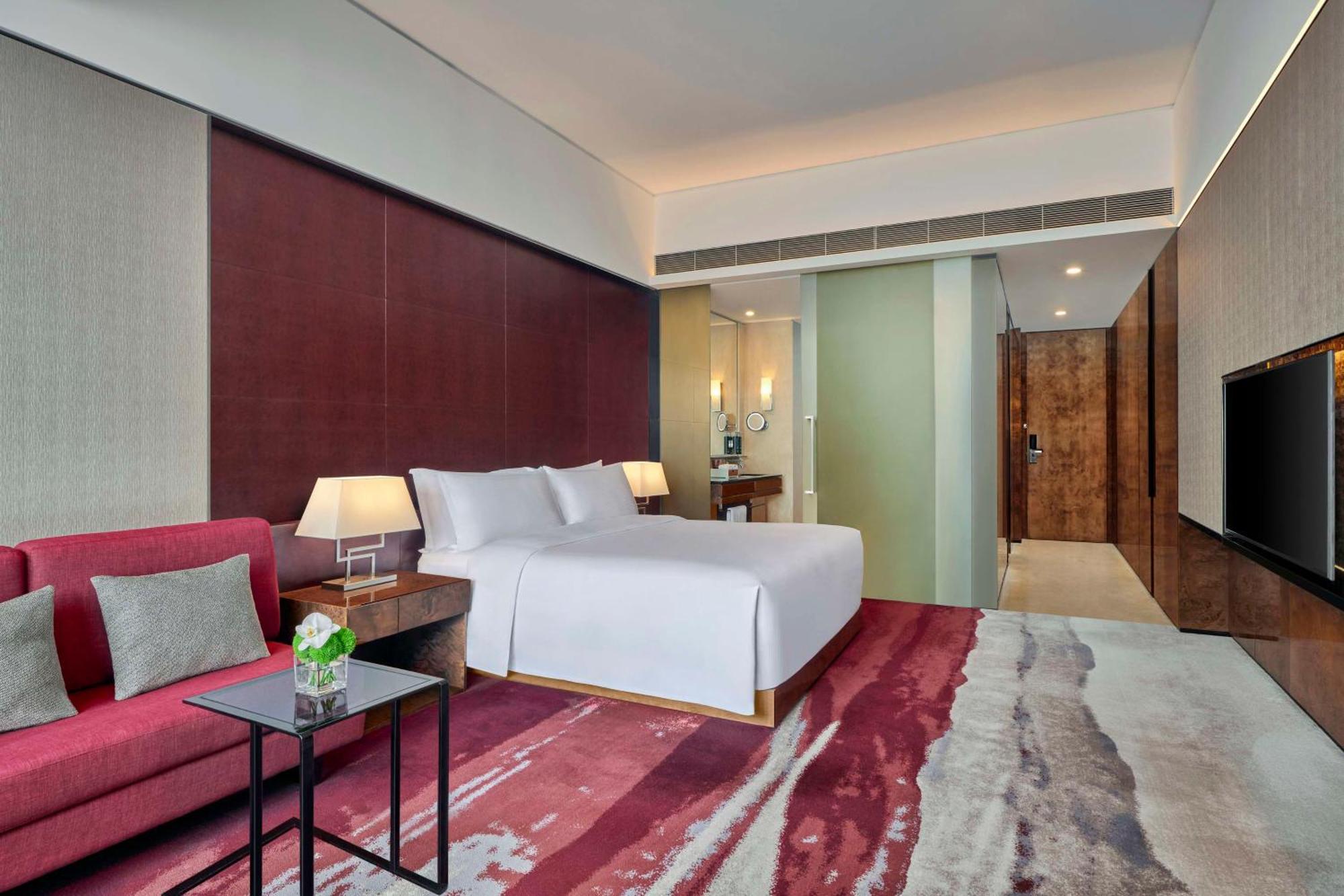 Hilton Guangzhou Tianhe - Free Shuttle Bus And Registration Counter Available During Canton Fair Period Eksteriør bilde