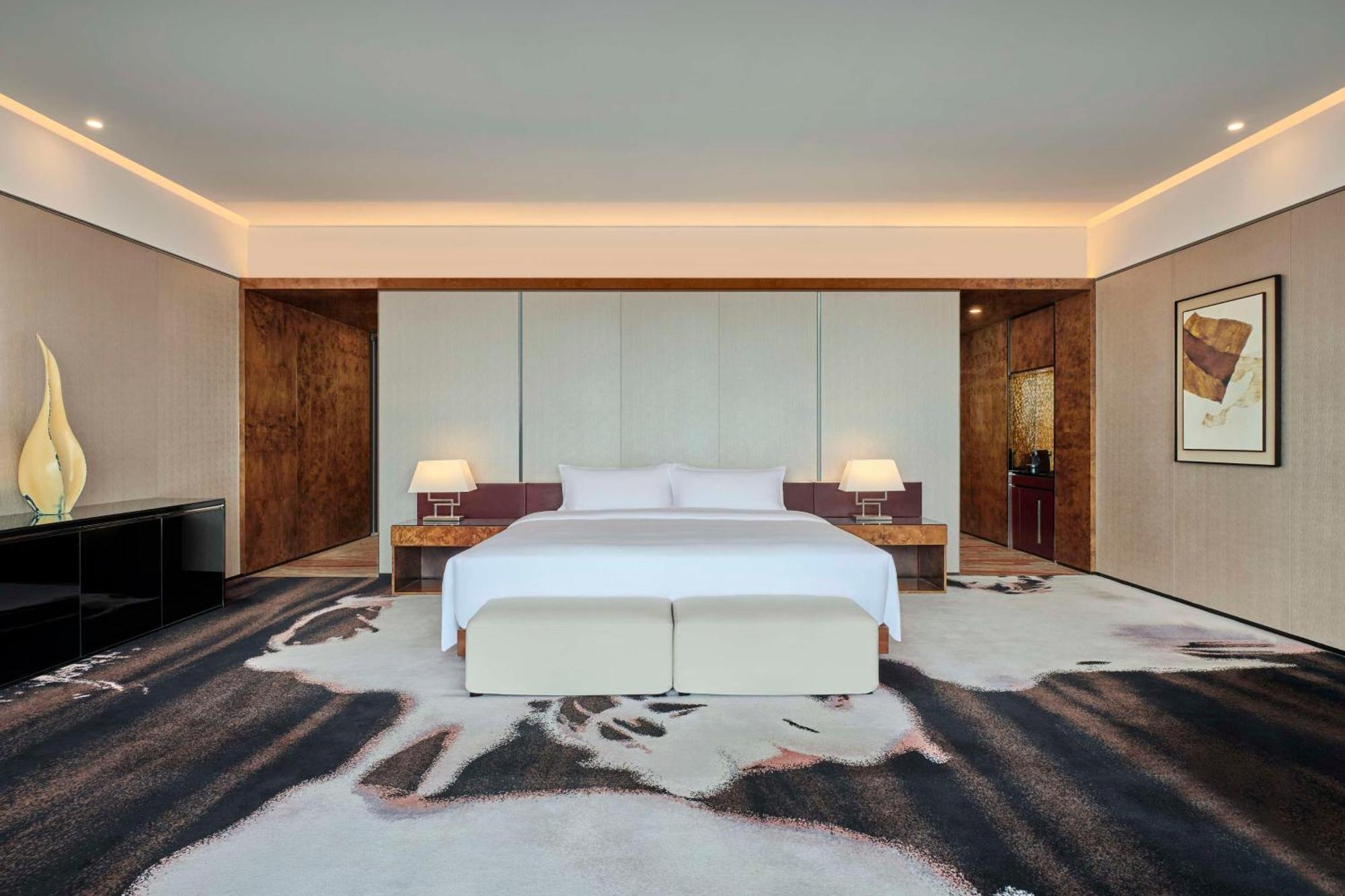 Hilton Guangzhou Tianhe - Free Shuttle Bus And Registration Counter Available During Canton Fair Period Eksteriør bilde