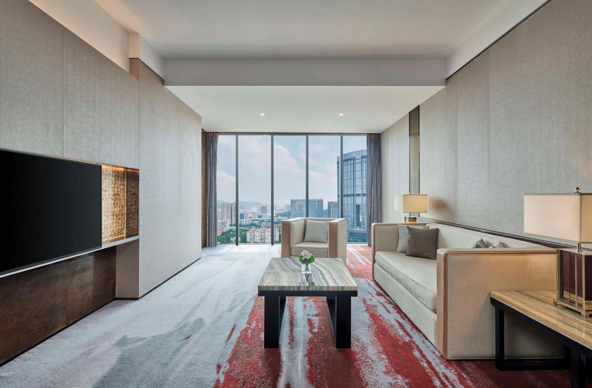 Hilton Guangzhou Tianhe - Free Shuttle Bus And Registration Counter Available During Canton Fair Period Eksteriør bilde A suite at the hotel